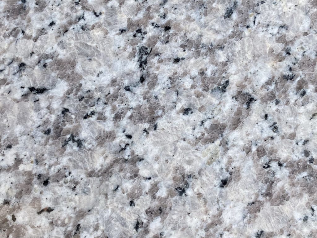Innovative G657 Festive Mauve Granite Stone Slabs and Countertops